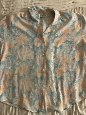 Rare Vintage Women's Pastel Floral Button-Down Shirt Small